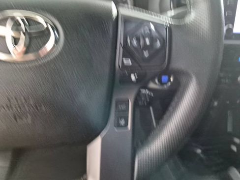 Used 2022 Toyota Tacoma TRD Sport w/ Technology Package RWD image 15