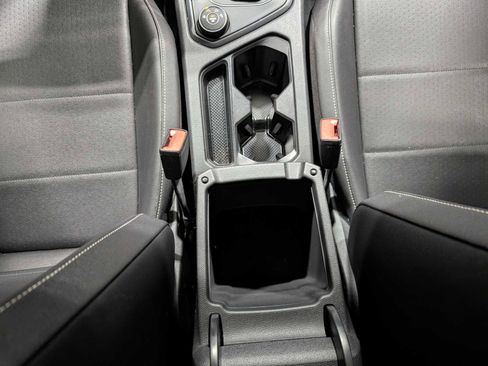 Used 2021 Volkswagen Tiguan SE image 17