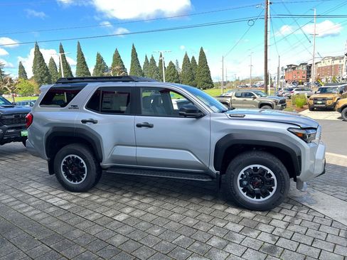 New 2026 Toyota 4Runner TRD Off-Road Premium AWD/4WD image 6