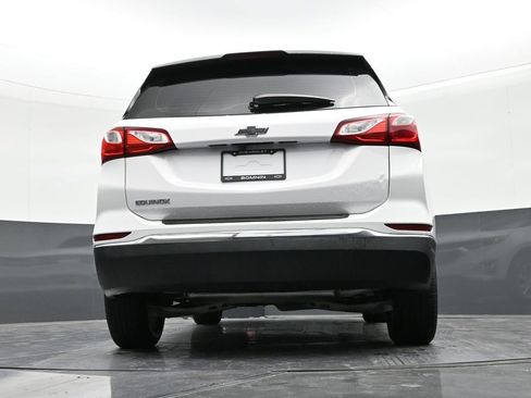 Used 2018 Chevrolet Equinox LS image 23