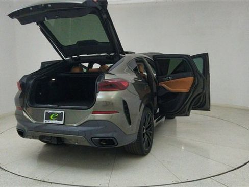 Used 2022 BMW X6 M50i w/ Premium Package image 78