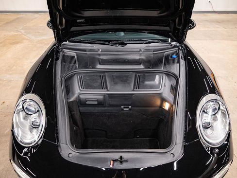 Used 2009 Porsche 911 Carrera S image 15