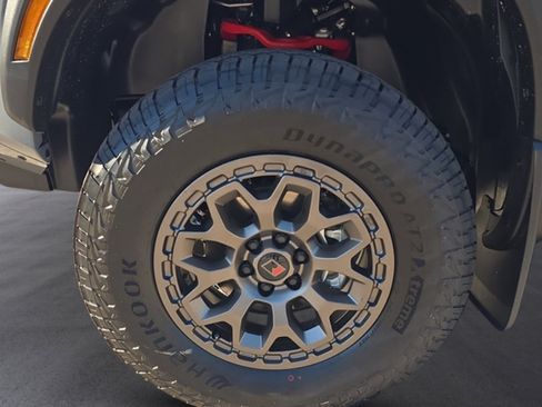 New 2026 Nissan Frontier PRO-4X AWD/4WD image 9