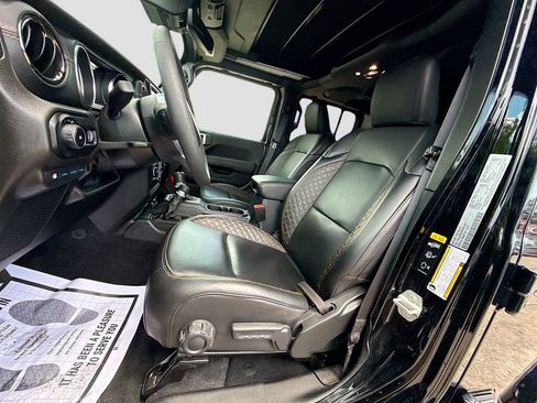 Used 2023 Jeep Wrangler Unlimited Sahara AWD/4WD image 23