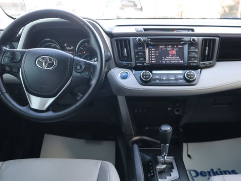 Used 2016 Toyota RAV4 XLE image 12