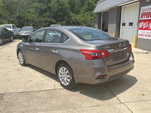 Used 2017 Nissan Sentra SV FWD image 3