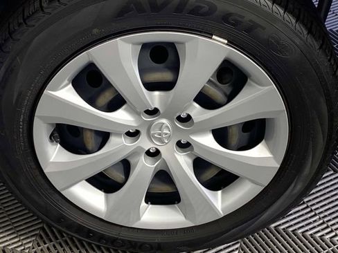 Used 2023 Toyota Corolla LE w/ Carpet Mat Package (TMS) FWD image 25