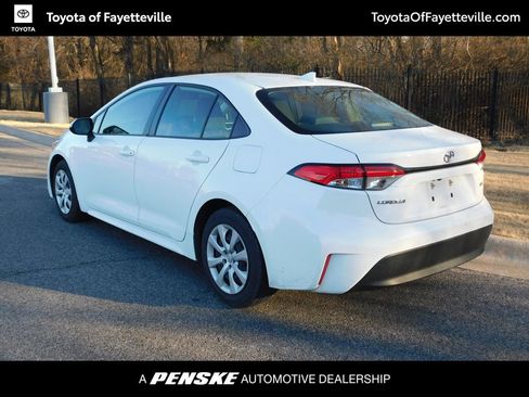 Used 2023 Toyota Corolla LE image 9