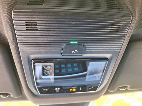 New 2026 Volkswagen Atlas Cross Sport SE image 19