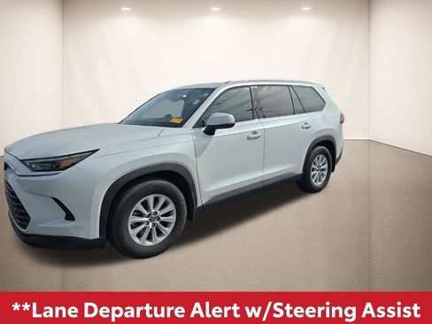 Used 2024 Toyota Grand Highlander XLE image 13