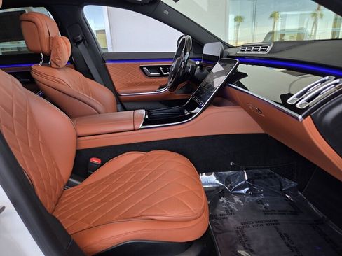 Certified 2024 Mercedes-Benz S 580 4MATIC Sedan image 19