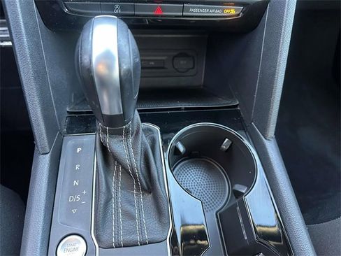 Used 2023 Volkswagen Atlas Cross Sport SEL R-Line image 31