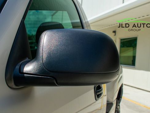 Used 2004 Chevrolet Silverado 1500 4x4 Regular Cab w/ Light Duty Power Package image 34