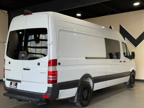 Used 2017 Mercedes-Benz Sprinter 2500 image 6