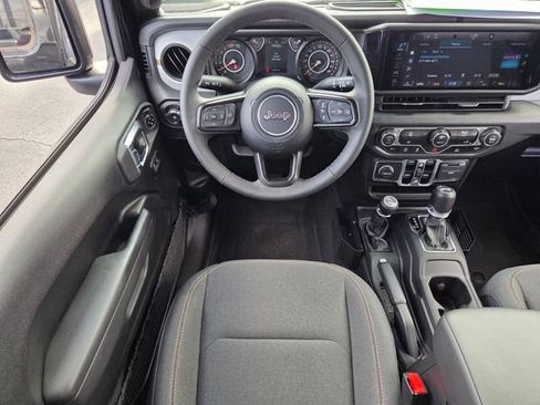 Certified 2025 Jeep Wrangler Unlimited Sport AWD/4WD image 15