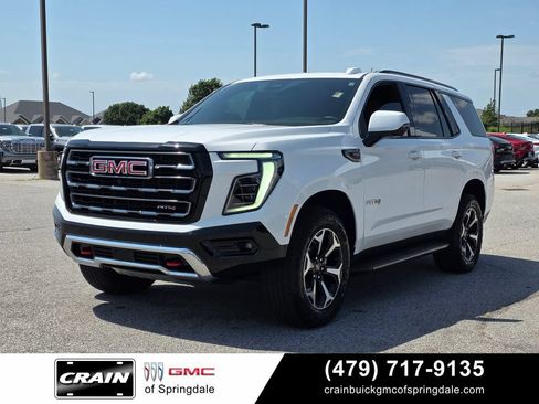 Used 2025 GMC Yukon AT4 AWD/4WD image 3
