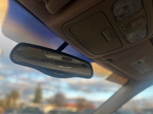 Used 2004 Toyota Camry LE image 17