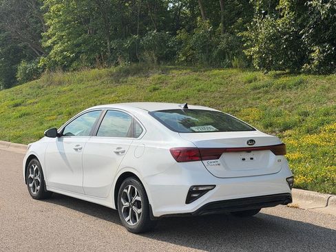 Used 2020 Kia Forte EX FWD image 3