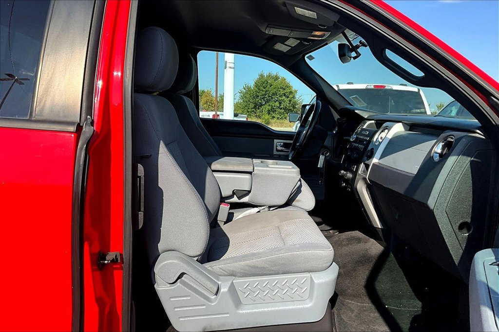 Used 2011 Ford F150 XLT w/ XLT Chrome Pkg RWD image 7