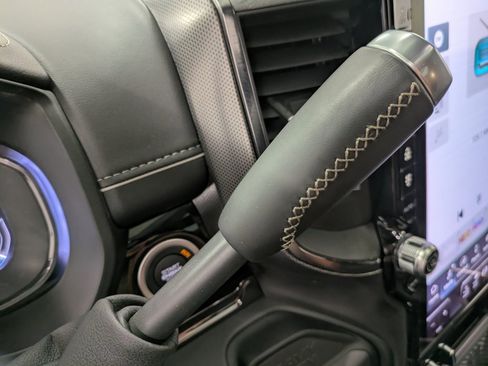 Used 2025 RAM 3500 Limited image 18