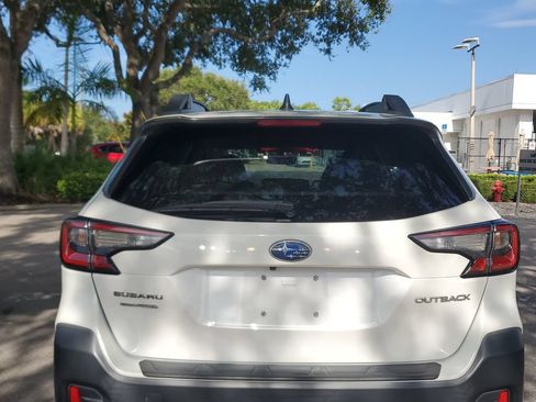 Used 2021 Subaru Outback Limited AWD/4WD image 12