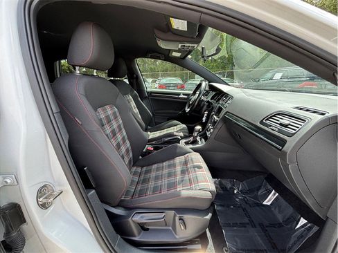 Used 2017 Volkswagen GTI S FWD image 33