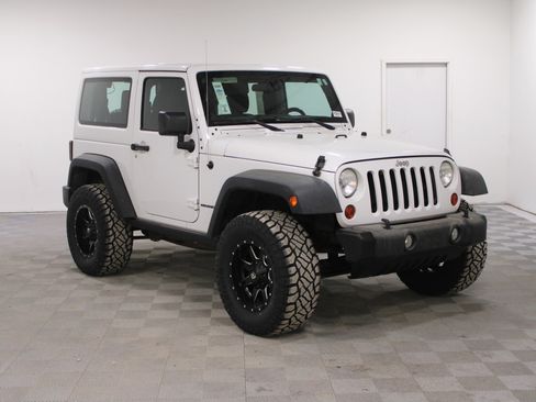 Used 2012 Jeep Wrangler Rubicon w/ PWR Convenience Group image 1
