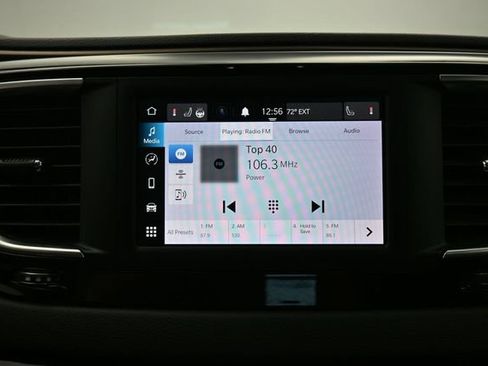 Used 2023 Chrysler Voyager LX FWD image 25