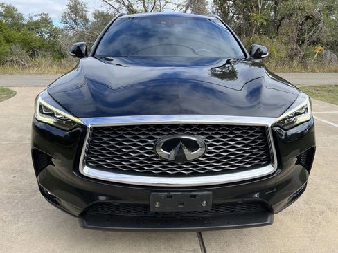 Used 2019 INFINITI QX50 Essential w/ Sensory Package image 3