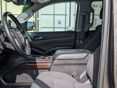 Used 2019 GMC Yukon SLE w/ SLE Value Package RWD image 22
