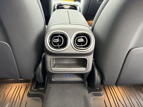 New 2026 Mercedes-Benz GLC 300 4MATIC image 23