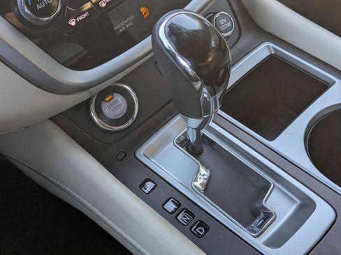 Used 2020 Nissan Murano Platinum image 25