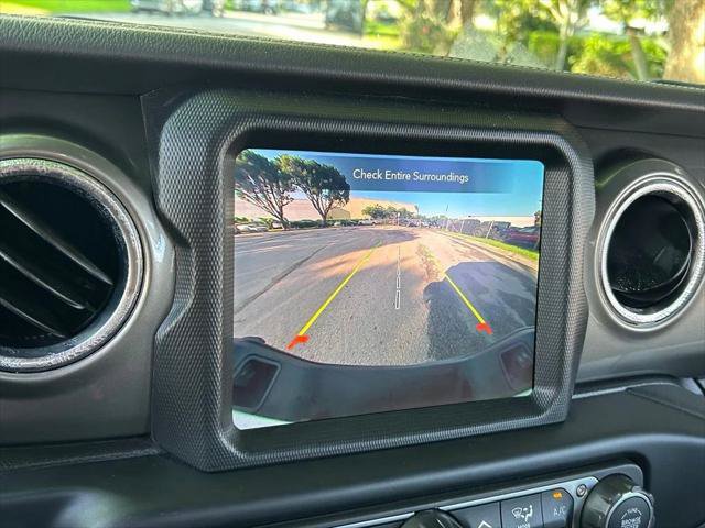 Certified 2023 Jeep Gladiator Overland AWD/4WD image 25