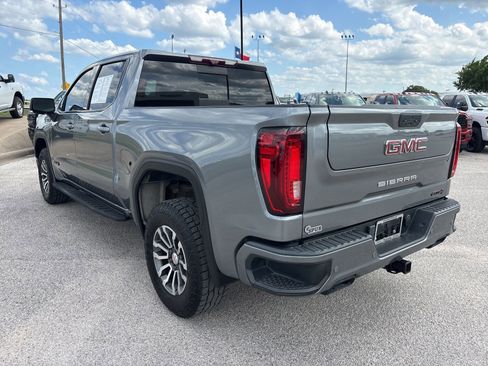 Used 2021 GMC Sierra 1500 AT4 w/ AT4 Premium Package AWD/4WD image 4
