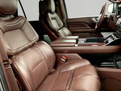 Used 2019 Lincoln Navigator Black Label AWD/4WD image 24