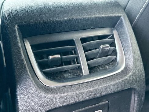 Used 2025 Chevrolet Blazer LT image 24