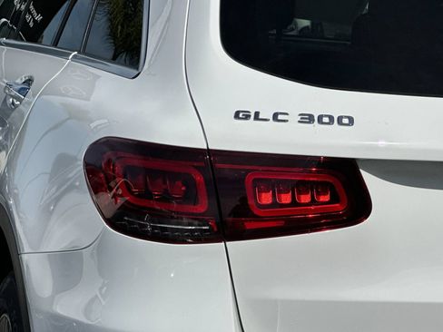 Certified 2022 Mercedes-Benz GLC 300 image 32