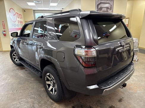 Used 2019 Toyota 4Runner TRD Off-Road AWD/4WD image 11