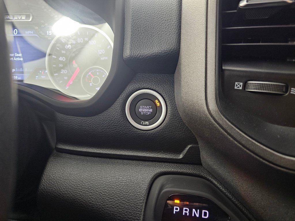 New 2026 RAM 1500 Warlock AWD/4WD image 27