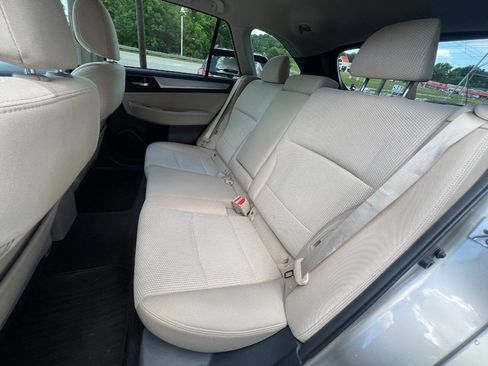 Used 2015 Subaru Outback 2.5i Premium AWD/4WD image 13