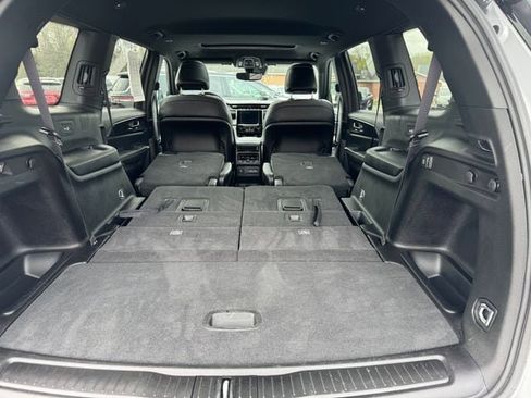 Used 2023 Jeep Grand Cherokee L Altitude image 34