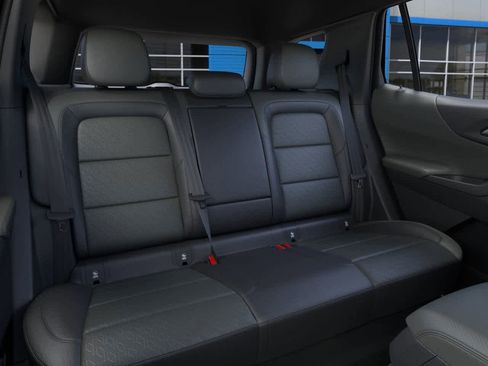 New 2026 Chevrolet Equinox LT w/ Convenience Package II image 32