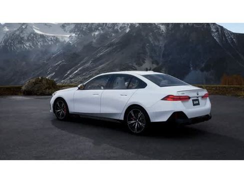 New 2027 BMW 540i xDrive w/ M Sport Package AWD/4WD image 2