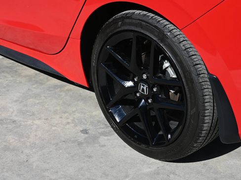 Used 2025 Honda Civic Sport image 9