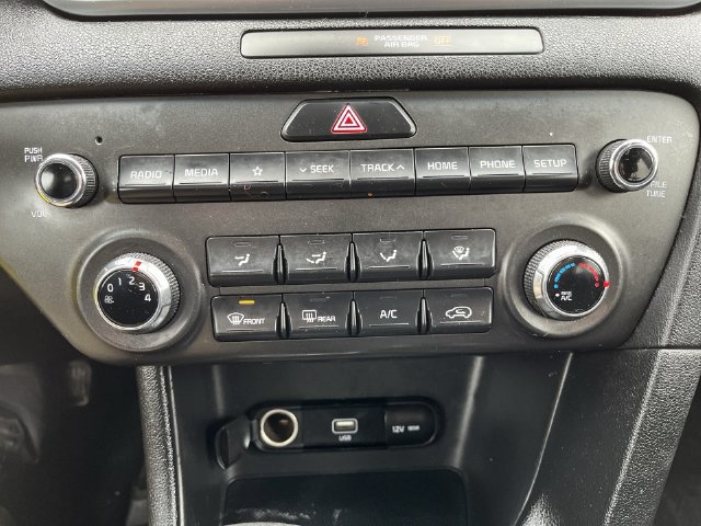 Used 2020 Kia Sportage LX AWD/4WD image 24
