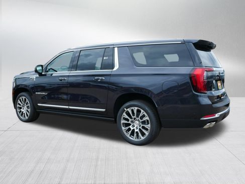 New 2026 GMC Yukon XL Denali w/ Denali Reserve Package AWD/4WD image 2