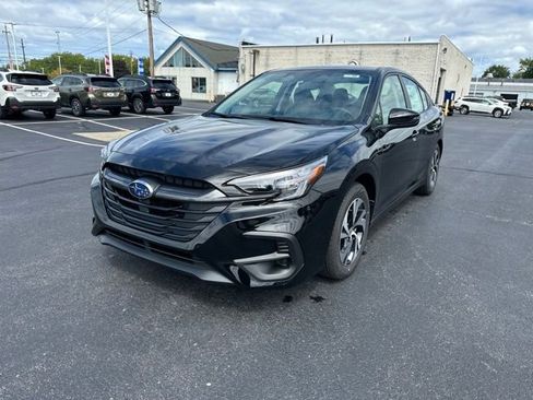 Used 2025 Subaru Legacy Premium w/ Popular Package #1A image 4