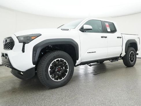 New 2025 Toyota Tacoma TRD Off-Road image 20