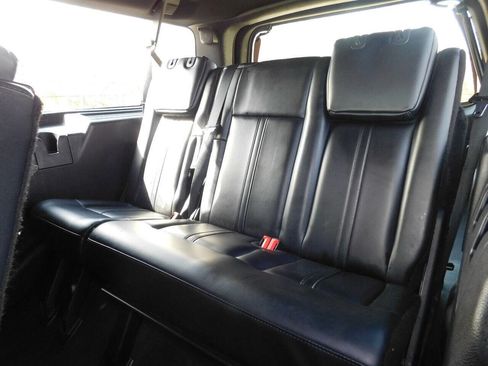 Used 2017 Lincoln Navigator L Select image 15