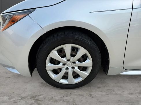 Used 2020 Toyota Corolla LE FWD image 31